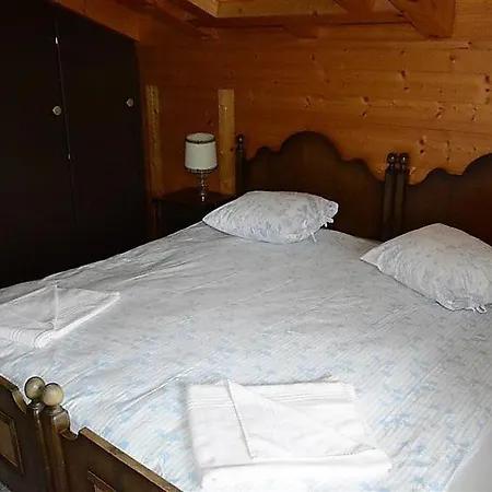 アパート Schonried Sleeps 6 Wifi グスタード